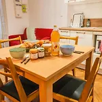 L'Etablissement Toimoinou, Hyper-Centre, Vue Marche, Proche Mer 150M, Lits Faits A Votre Arrivee, Serviettes De Toilette, Menage, Inclu, Netflix, Accueil En Personne