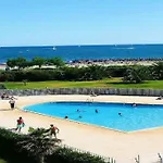 Les Rivages De Rochelongues, T3, Piscine, Clim, Parking