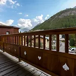 Appartement De Charme Avec Cheminee Et Grande Mezzanine A Val-D'Isere - Fr-1-694-189