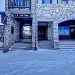 Appartement Duplex Au Centre, Ski Aux Pieds, Renove Et Spacieux - Fr-1-518-95