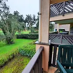 T2 A Moliets : Proche Plages Et Golf, Piscine, Balcon Amenage - Fr-1-239-744