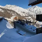 Le Pied Des Pistes