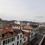 Appartement Lumineux En Centre-Ville Avec Balcon, Parking Prive Et Wifi A Saint-Jean-De-Luz - Fr-1-239-598