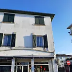 Appartement Lumineux A Hendaye Centre, 2 Chambres, Proche Commerces Et Gare, Wifi Inclus - Fr-1-239-490