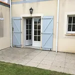Maison Vacances 2 Ch, Parking, Animaux Admis, Proche Plage Et Commerces - Fr-1-482-44