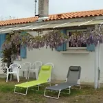 Maison De Plain-Pied A 700M De La Plage Avec Jardin Prive, Bbq, Et Parking - 6 Couchages - Fr-1-246A-319