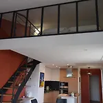 Appartement Lumineux Avec Grande Terrasse, Fibre Et Garage - Fr-1-197-522