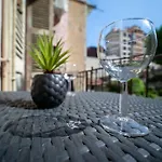 Apartment Air Conditioning Balcony 5 Couchages