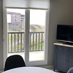 Cabourg: Appartement 3P A 200M De La Plage, 2 Chambres, Balcon, Internet - Fr-1-487-277