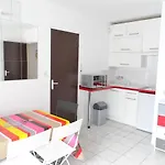 Appartement 2 Pieces Avec Balcon Ensoleille Pres De L'Hippodrome De Cabourg - Fr-1-487-297