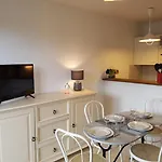 Charmant T2 A Cabourg, Proche Plage Et Centre-Ville, Balcon Et Parking Gratuit - Fr-1-487-312