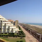 Studio En Bord De Mer, 4 Couchages, Parking Prive, Pres Des Commodites Et Parc Aqualand - Fr-1-81-577