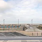 Le Petit Pelican