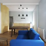 Au Coeur De Trouville. Appartement De 3 Pieces.