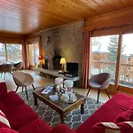 Appartement Rustique Avec Cheminee, Terrasse Et Garage A Val D'Isere - Fr-1-694-16