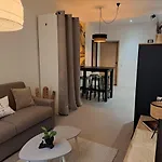 Grand Studio Luxe
