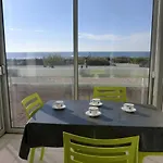 Appartement 2 Pieces 6 Couchages Avec Balcon Ferme A Saint-Gilles-Croix-De-Vie - Fr-1-224-307
