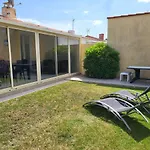 Charmante Maison T4 Avec Veranda, Jardin, Wi-Fi, Parking, Proche Plage Et Commerces - Fr-1-92-899