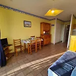 Studio Cabine 4 Pers En Bord De Plage, Veranda, Terrasse Ensoleillee - Saint-Jean-De-Monts - Fr-1-224C-189
