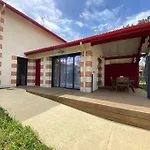 Maison Typee Arcachonnaise Avec Piscine Commune