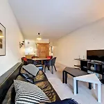 Appartement Confortable Proche Centre, Pistes Et Parking Couvert - Fr-1-518-116