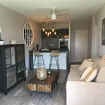 Appartement Renove Centre Moulleau Avec Balcon Et Parking - Fr-1-374-159