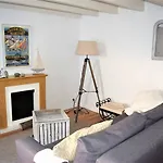 Maison De Pecheur A 50M Du Port Et 300M De La Plage Avec Wifi, Terrasse, Et Cheminee - Perros-Guirec - Fr-1-368-157