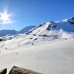 Studio Cosy Face Aux Pistes Avec Balcon A Aime 2000 - Fr-1-455-226