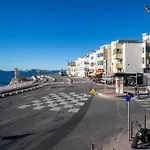 Apartment With Sea View 50M From The Beach
