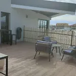 T2 Calme Avec Terrasse Et Acces A La Piscine Au Bord Du Lac - Fr-1-195-77