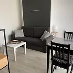 Studio Climatise ⭐⭐ A Proximite De L'Etang Et Des Thermes, Avec Balcon Et Wifi Gratuit - Fr-1-503-145