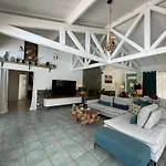 La Maison Blanche De Lanton
