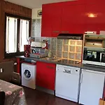 Appartement 3 Pieces Avec Terrasse, Parking, Cheminee Et Vue Montagne A La Clusaz - Fr-1-459-54