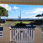 Comme A La Maison