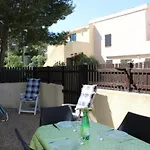 Appartement Avec Terrasse, 6 Couchages, A 2 Pas De La Plage - Gruissan - Fr-1-229-777