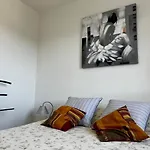 Charmant T2 Avec Parking Prive A Saint-Jean-De-Luz - Fr-1-239-724
