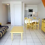 Carnac: Duplex 3 Pieces Avec Piscine Chauffee, Balcon, Proche Plage Et Thalasso - Fr-1-477-26