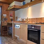 Chalet Savoyard En Bordure Des Pistes Avec Liaison Facile Vers Le Centre De Morzine - Fr-1-524-11