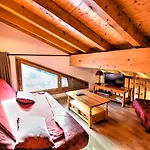 Appart Duplex Familial Avec Mezzanine, 200M Du Centre Et Remontees, Equipe Pour 8, Parking, Wifi - Fr-1-524-10