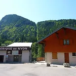 Charmant Studio Renove Avec Mezzanine, Balcon Et Parking Au Pied Du Telepherique De Nyon - Fr-1-524-86