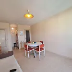 Appartement 2 Pieces Avec Balcon Proche Plage Et Commerces A Saint-Hilaire-De-Riez - Fr-1-224C-21