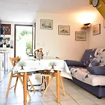 Pavillon 3 Pieces A Gruissan Avec Piscine, 2 Terrasses Et Parking Prive, A 400M De La Mer - Fr-1-229-842