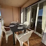 T2 Avec Terrasse Et Parking, Proche Plage, 4 Pers - Fr-1-701-44