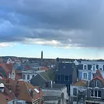 Appt Plein Centre , Face Mer Avec Parking