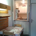 Appartement Les Menuires, 1 Piece, 4 Personnes - Fr-1-574-15