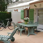 Maison De Vacances A La Tranche-Sur-Mer Avec Piscine, A 350M De La Plage, 4 Couchages - Fr-1-22-170