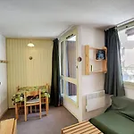 Studio Cosy 2 Pers, 16M², Ski Aux Pieds, Balcon Est, Commerces A Proximite - Fr-1-178-174