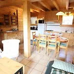 Chalet Cosy Aux Gets, Proche Du Lac Avec Sauna Et Parking Prive - Fr-1-623-58