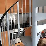 Appartement 2 Pieces Avec Mezzanine Climatisee, 5 Couchages Et Parking, A 150 M De La Plage - Fr-1-388-75
