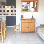 Pavillon 3 Pieces Avec Piscine, Terrasse Et Parking Prive - Proche Plage Et Commerces - Fr-1-229-812